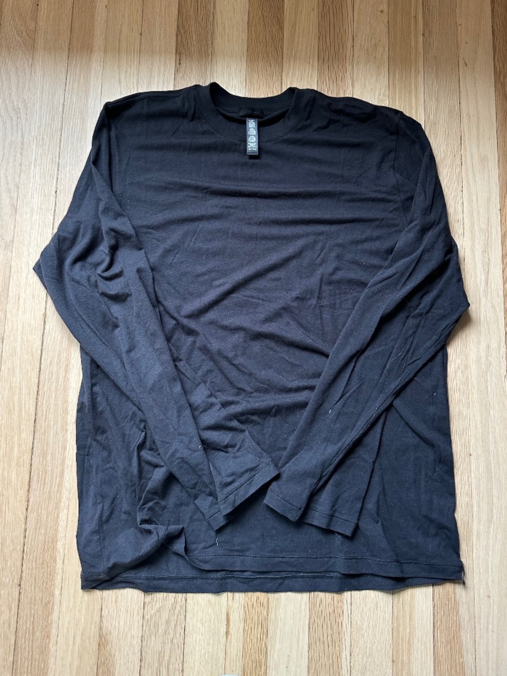 Skims, cotton black long sleeve shirt